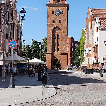 Elblag Stare Miasto Bulvar, Old Town, Snake Exterior photo